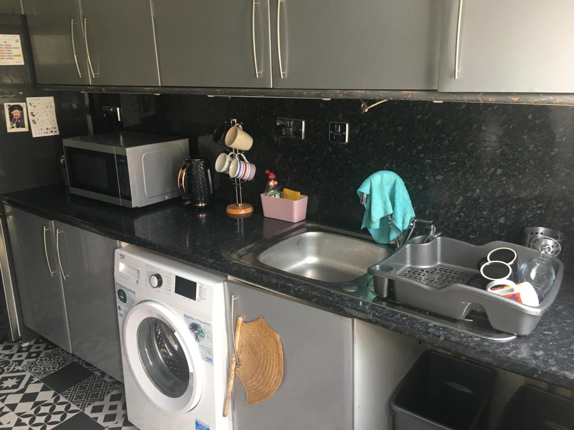 Single Room - Town & University Nearby, 24H Bus, Airport-Linked Manchester Esterno foto